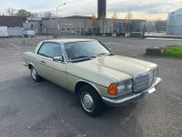 Gebraucht Mercedes 230 133 PS (97 kW) 1984 Grün Coupé