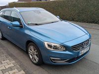 Gebraucht Volvo V60 Summum 280 PS (205 kW) 2013 Blau Kombi