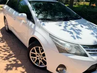Gebraucht Toyota Avensis 148 PS (108 kW) 2011 Weiß Kombi