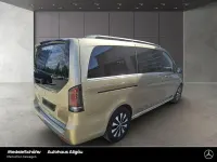 Gebraucht Mercedes EQV300 Avantgarde 150 kW (204 PS) 2025 Kalaharigold met. Van / Kleinbus