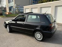 Gebraucht VW Golf III 75 PS (55 kW) 1997 Schwarz Kleinwagen