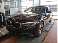 Gebraucht BMW 520 Performance 190 PS (139 kW) 2023 Schwarz ii Kombi