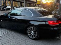 Gebraucht BMW 320 Cabriolet 174 PS (127 kW) 2007 Schwarz Cabrio