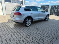 Gebraucht VW Touareg 239 PS (175 kW) 2010 Silber SUV