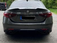 Gebraucht Alfa Romeo Giulia Super 179 PS (131 kW) 2016 Grau Limousine