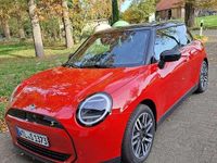 Neu Mini Cooper SE Classic 160 kW (218 PS) 2025 Rot Kleinwagen