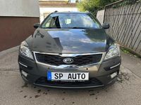 Gebraucht Kia Ceed Sportswagon Edition 7 90 PS (66 kW) 2012 Grau Kombi