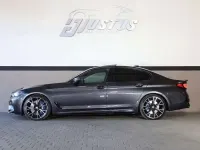 Gebraucht BMW 550 462 PS (339 kW) 2018 Sophistograu brillanteffekt me Limousine