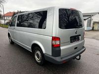 Używany VW T5 Trendline 102 KM (75 kW) 2012 Srebrny Van