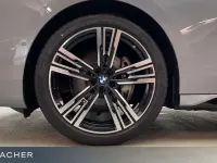 Gebraucht BMW 740 M Sport 299 PS (219 kW) 2025 M brooklyn grau metallic Limousine