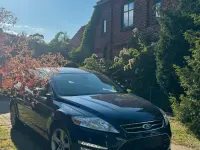 Gebraucht Ford Mondeo 140 PS (102 kW) 2013 Blau Kombi