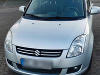 Gebraucht Suzuki Swift 98 PS (72 kW) 2010 Silber Kleinwagen