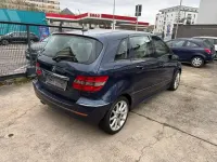 Gebraucht Mercedes B200 136 PS (100 kW) 2008 Blau Van / Kleinbus