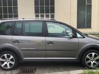 gebraucht VW Touran Cross Benzin Automatik 7 sitze top!