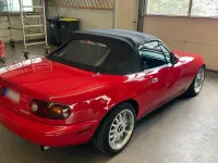 Gebraucht Mazda MX5 115 PS (84 kW) 1990 Rot Cabrio