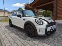 Second-hand Mini Cooper S Essential 178 CP (130 kW) 2024 Alb Hatchback