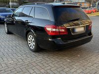 Gebraucht Mercedes E250 204 PS (150 kW) 2011 Schwarz Kombi