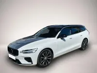 Gebraucht Volvo V60 Plus 455 PS (334 kW) 2023 Manufacturer Kombi