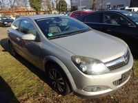 Gebraucht Opel Astra GTC Innovation 140 PS (102 kW) 2009 Gold Limousine