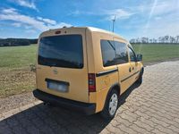 Gebraucht Opel Combo Edition 75 PS (55 kW) 2006 Gelb Van / Kleinbus