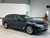 Gebraucht BMW 520 Sport Line 409 PS (300 kW) 2017 Imperialblau brillanteffekt Kombi
