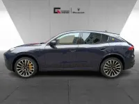 Neu Maserati Grecale 330 PS (242 kW) 2025 Night interaction SUV