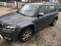 Gebraucht Skoda Yeti Active 110 PS (80 kW) 2017 Silber SUV