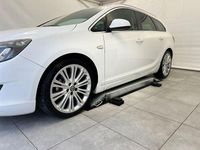 Gebraucht Opel Astra Sport 165 PS (121 kW) 2012 Weiß Kombi