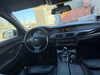 Gebraucht BMW 530 258 PS (189 kW) 2012 Weiß Limousine