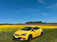 Używany Opel Astra GTC 179 KM (131 kW) 2011 Żółty Coupe
