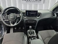 Gebraucht Kia Ceed Vision 120 PS (88 kW) 2023 (css) lunar silver m Kleinwagen