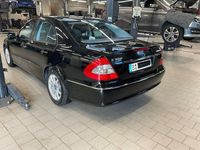 Gebraucht Mercedes E300 Avantgarde 211 PS (155 kW) 2008 Schwarz Limousine