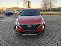 Gebraucht Hyundai Santa Fe Premium 200 PS (147 kW) 2018 Magma red (yr2) SUV