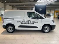 Gebraucht Opel Combo-e Life Edition 100 kW (136 PS) 2024 Kaolin weiß Limousine