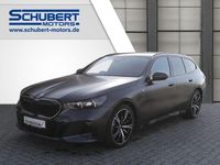 Gebraucht BMW 530e M Sport 299 PS (219 kW) 2024 Grau Kombi