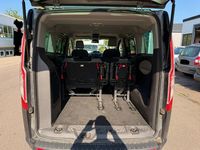 Gebraucht Ford Tourneo 170 PS (125 kW) 2016 Van / Kleinbus