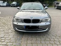 Gebraucht BMW 116 122 PS (89 kW) 2011 Grau Kleinwagen