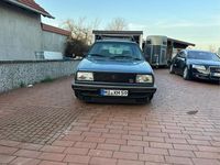 Second-hand VW Jetta 90 CP (66 kW) 1987 Albastru Berlinǎ