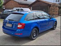 Gebraucht Skoda Octavia Joy 116 PS (85 kW) 2016 Blau Kleinwagen