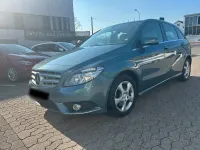 Gebraucht Mercedes B200 156 PS (114 kW) 2013 Blau Van / Kleinbus