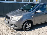 Gebraucht Chevrolet Aveo 84 PS (61 kW) 2009 Silber Kleinwagen