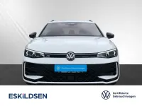 Gebraucht VW Passat IQ Drive 150 PS (110 kW) 2025 Weiß Limousine