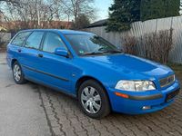Gebraucht Volvo V40 109 PS (80 kW) 2001 Blau Kombi