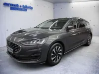 Gebraucht Ford Focus Titanium 116 PS (85 kW) 2025 Grau Limousine