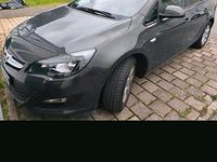 Gebraucht Opel Astra 136 PS (100 kW) 2014 Grau Kombi