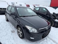 Gebraucht Hyundai i30 Edition+ 109 PS (80 kW) 2010 Schwarz Limousine