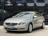 Gebraucht Volvo S60 Summum 150 PS (110 kW) 2016 Gold Limousine