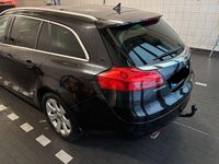 Gebraucht Opel Insignia Edition 160 PS (117 kW) 2009 Schwarz Kombi