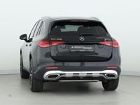 Gebraucht Mercedes GLC200 204 PS (150 kW) 2024 Metalliclack obsidianschwarz SUV