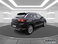 Neu VW T-Roc Style 150 PS (110 kW) 2025 Deep black perleffekt, pearl effect SUV